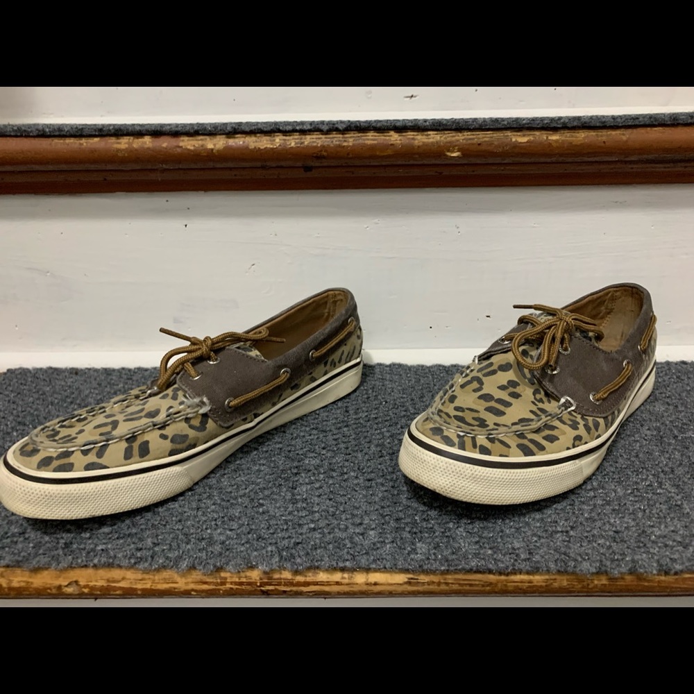 Sperry Biscayne tan leopard